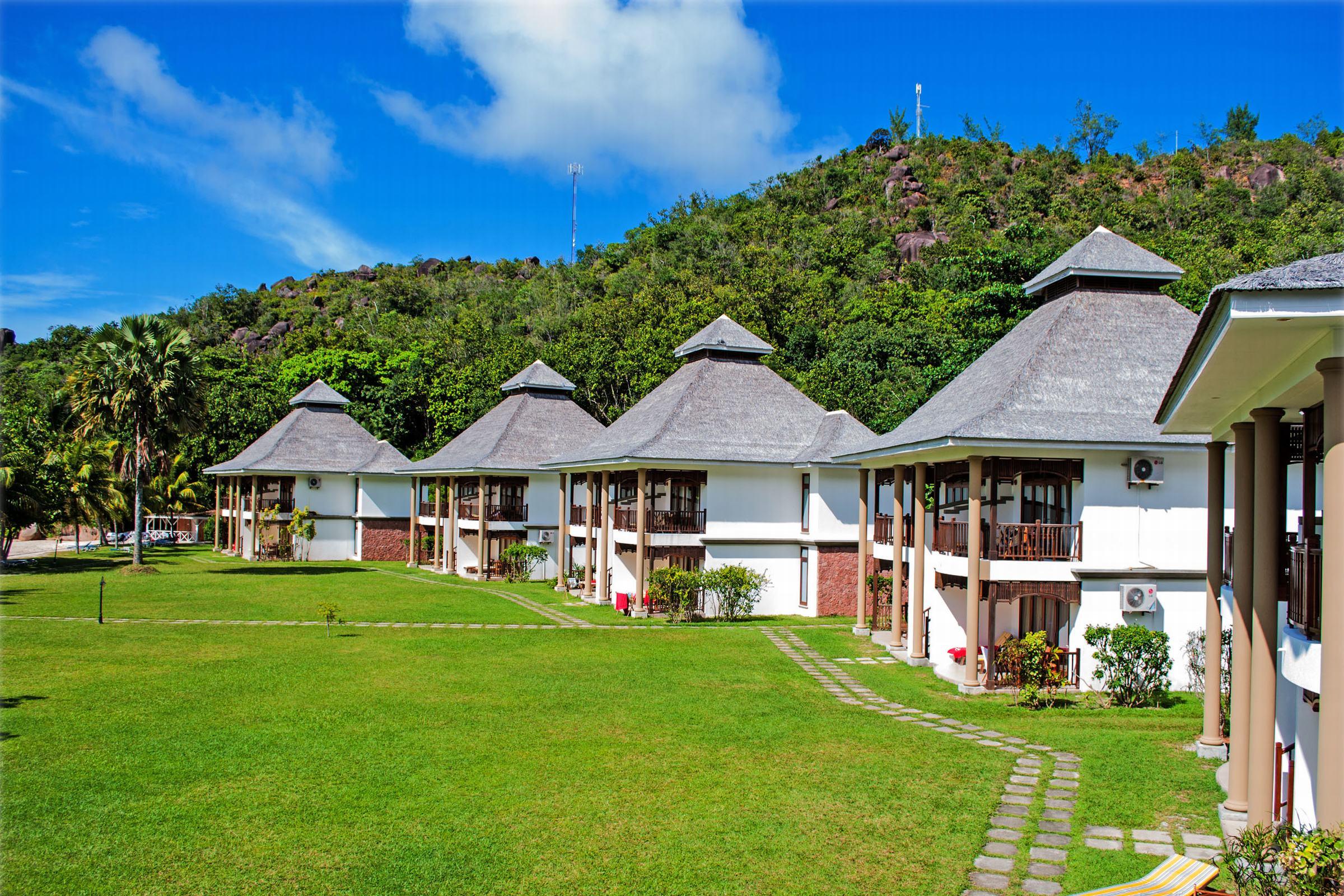 多美恩酒店 Anse Volbert Village 外观 照片